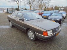 Audi 100 - 2.0 CC 4+E 4drs, bj82, st bekr, enz, netjes, rijdend, 223dkm, geen apk, opknapper, zo mee