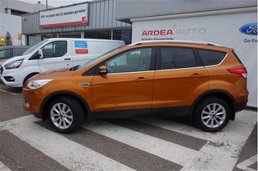 Ford Kuga - 150 PK TITANIUM NU 19.990 DECEMBER DEAL - 1