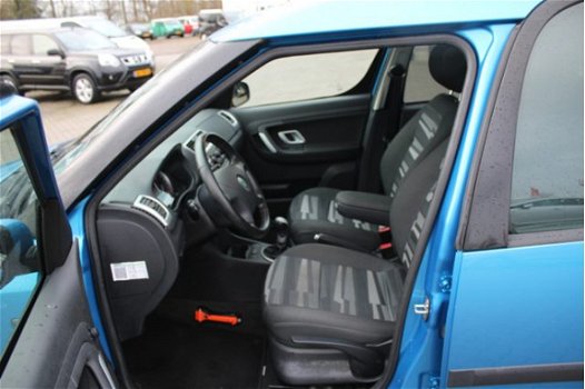 Skoda Roomster - 1.4-16V Style airco, radio cd speler, cruise control, elektrische ramen, panoramada - 1