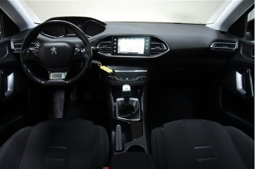 Peugeot 308 SW - 1.6 HDI Blue Lease Executive [Panorama Nav Climate control] - 1