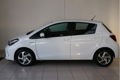 Toyota Yaris - 1.5 Hybrid Lease | Parkeer camera | LM Velgen | Climate control | Parkeersensoren v + - 1 - Thumbnail