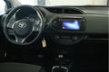 Toyota Yaris - 1.5 Hybrid Lease | Parkeer camera | LM Velgen | Climate control | Parkeersensoren v + - 1 - Thumbnail