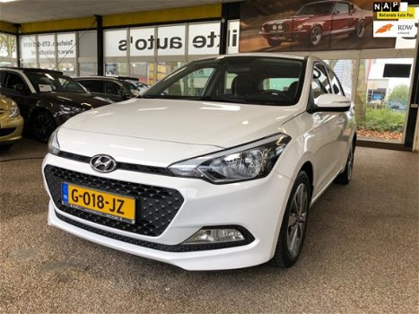 Hyundai i20 - 1.2 HP i-Motion / LAGE KM / AIRCO / ACTIE - 1