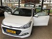 Hyundai i20 - 1.2 HP i-Motion / LAGE KM / AIRCO / ACTIE - 1 - Thumbnail