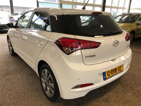 Hyundai i20 - 1.2 HP i-Motion / LAGE KM / AIRCO / ACTIE - 1