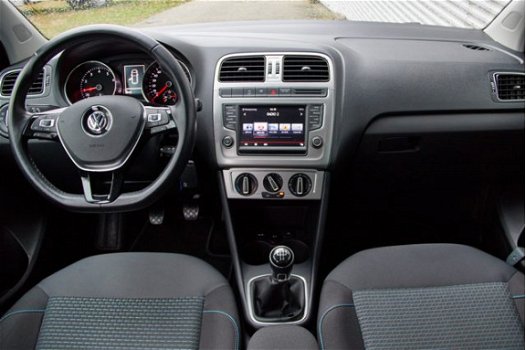 Volkswagen Polo - 1.0 Tsi 95pk BlueMotion Edition, Navigatie, Airco, App-connect, Cruise control - 1