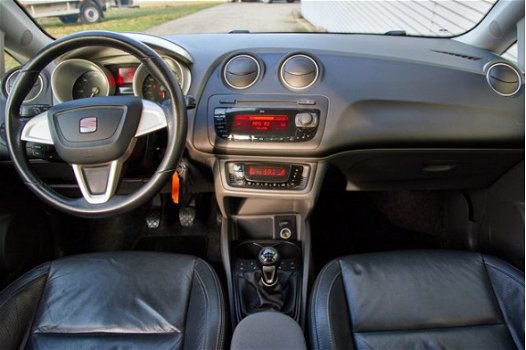Seat Ibiza ST - 1.2 Tdi 75pk Style Ecomotive, Parkeersensoren, Radio-cd/mp3, Trekhaak - 1