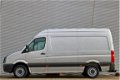 Volkswagen Crafter - 2.0 Tdi 109pk L2H2 Bedrijfswagen, PDC, Trekhaak, Navigatie, Telefoon, Airco - 1 - Thumbnail