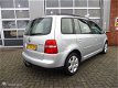 Volkswagen Touran - 1.6-16V FSI Highline - 1 - Thumbnail