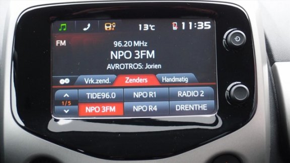 Toyota Aygo - 1.0 VVT-i 5D X-PLAY NAVI NL-AUTO - 1