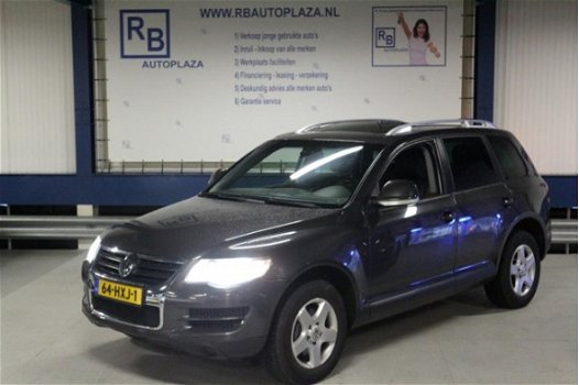 Volkswagen Touareg - 3.0 V6 TDI SCHUIFDAK / XENON / FACELIFT - 1