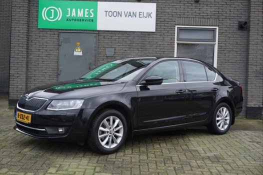 Skoda Octavia - Hatchback Elegance 1.2 Tsi - 1