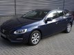 Volvo V60 - D2 | KINETIC | BUSINESS PACK PRO | PARK ASSIST V+A - 1 - Thumbnail