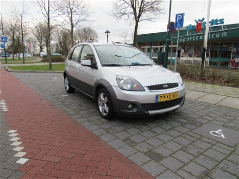 Ford Fiesta - 1.4 16V 5DRS Crossroad - 1