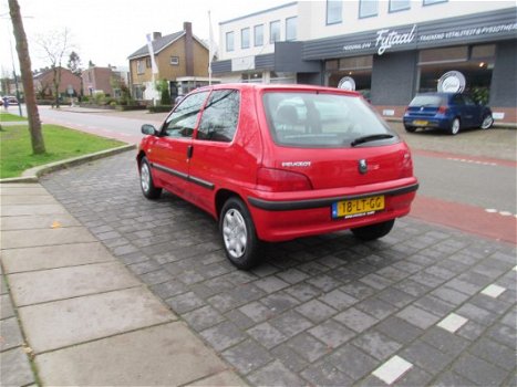 Peugeot 106 - 1.1 XT Stuurbekr 127.753 km nap - 1