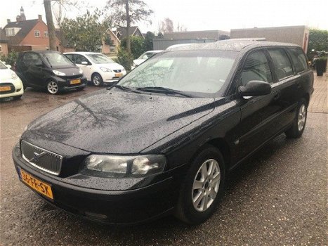 Volvo V70 - 2.5 D 140PK Zeer netjes - 1