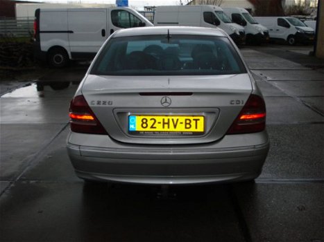 Mercedes-Benz C-klasse - 2.2 CDI C220 SEDAN Avantgarde AIRCO-NAVI - 1