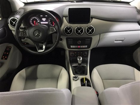 Mercedes-Benz B-klasse - B180 122PK Ambition - 1