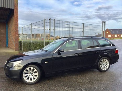 BMW 5-serie Touring - Automaat 520d/2006/panodak, leder, navi, - 1