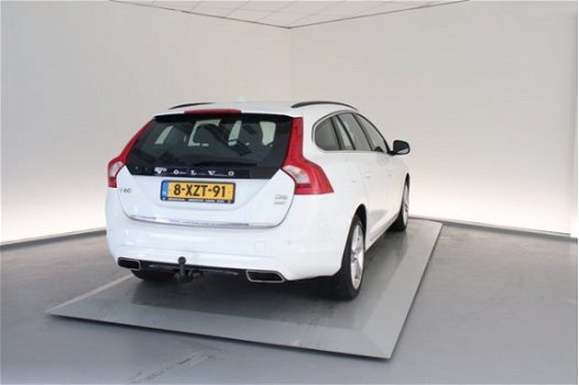 Volvo V60 - D6 AWD Plug-In Hybrid / Halfarief wegenbelasting - 1