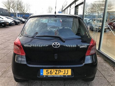 Toyota Yaris - 1.3 VVTi 87PK Luna 5-Deurs Climate Cruise Lichtmetaal - 1