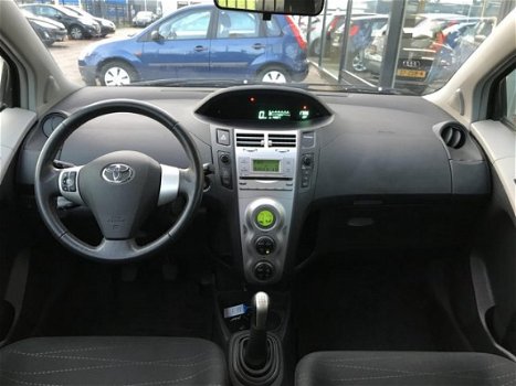 Toyota Yaris - 1.3 VVTi 87PK Luna 5-Deurs Climate Cruise Lichtmetaal - 1