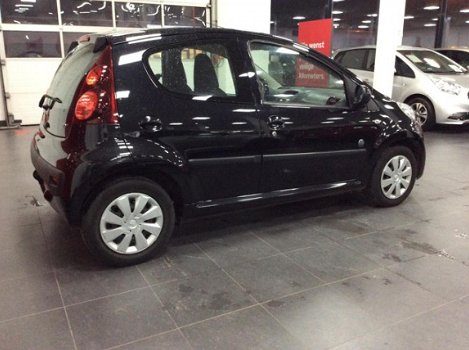 Peugeot 107 - 1.0 68PK 5D Envy - 1