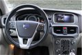 Volvo V40 - 1.6 T4 180PK Momentum - 1 - Thumbnail