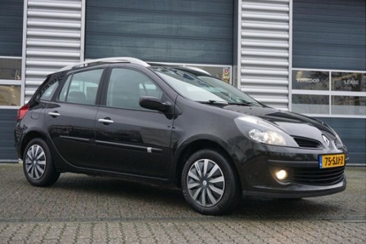 Renault Clio - 1.5 dCi Rip Curl Stationwagon | Airco | Radio/CD | Stuurwielbediening - 1