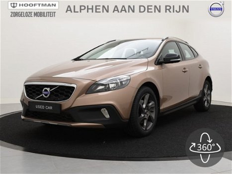 Volvo V40 Cross Country - D2 SUMMUM 17INCH NAVI LEDER - 1