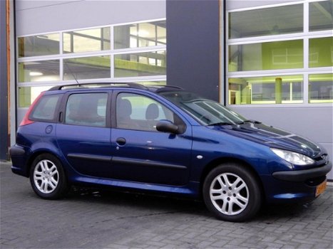 Peugeot 206 SW - 1.4 HDi Pop' Art Airco/LMV/Trekhaak - 1