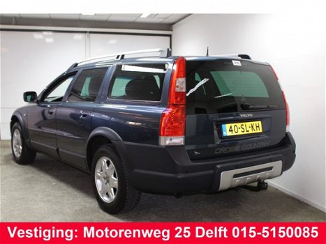 Volvo XC70 - 2.5 T Kinetic Automaat.Navigatie.Cruise.Trekhaak - 1