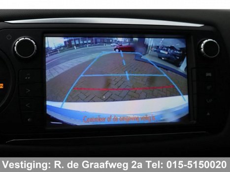 Toyota Yaris - 1.5 Hybrid Executive | Panoramadak | Navigatie | Cruise control - 1