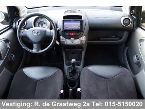 Toyota Aygo - 1.0-12V + | Navigatie | Bluetooth | Airco - 1