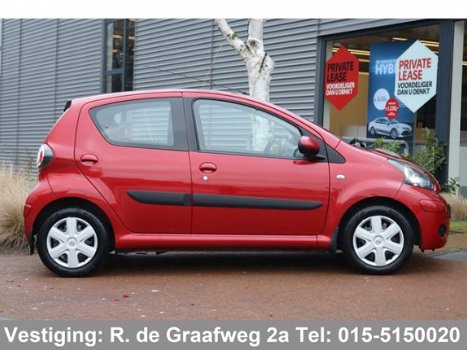 Toyota Aygo - 1.0-12V Comfort Navigator | Navigatie | Airco | Elektrische ramen - 1