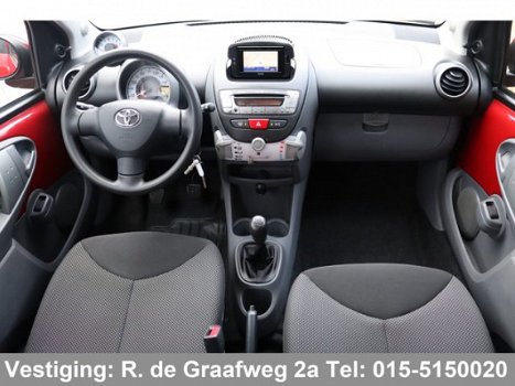 Toyota Aygo - 1.0-12V Comfort Navigator | Navigatie | Airco | Elektrische ramen - 1