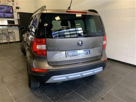 Skoda Yeti - 1.2 TSI Greentech Automaat Groot Panoramadak Navi - 1