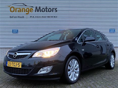 Opel Astra - 1.4 Turbo Cosmo - 1