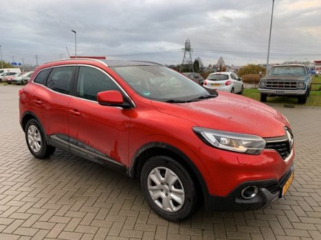 Renault Kadjar - 1.2 TCe Intens 130 PK AUTOMAAT | navigatie | trekhaak | | NEFKENS DEAL | - 1