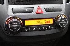 Kia Cee'd - 1.6 | X-ecutive | CLIMATE CONTROL | DAKRAILS