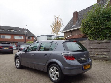 Opel Astra - 1.6 Business 116 Pk 5 deurs Airco 186 dkm Nap - 1