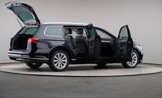 Volkswagen Passat Variant - 1.6 TDI Highline Executive, ACC, LED, Navigatie