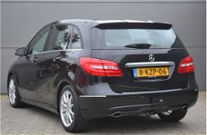 Mercedes-Benz B-klasse - 180 Amb. Autm. ACC, Airco, Bi-Xenon, Navi, LMV, Trekhaak