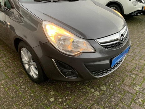 Opel Corsa - 1.4-16V Anniversary Edition / Airco/ Cruise Control/ Stuur+Stoelverwarming/ 5 Drs - 1