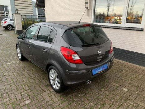 Opel Corsa - 1.4-16V Anniversary Edition / Airco/ Cruise Control/ Stuur+Stoelverwarming/ 5 Drs - 1