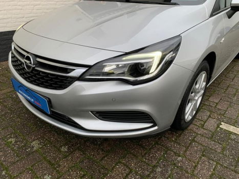 Opel Astra - 1.0 Edition / Navi/ ECC/ PDC/ LED - 1