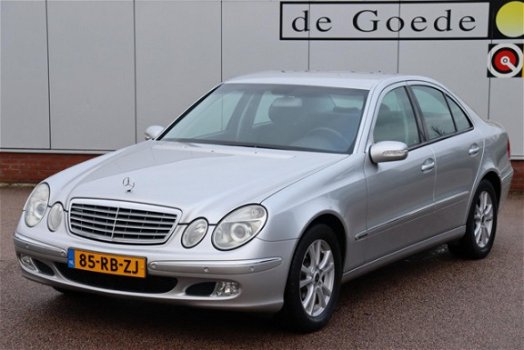 Mercedes-Benz E-klasse - 200 K. Elegance org. NL-auto automaat navigatie - 1