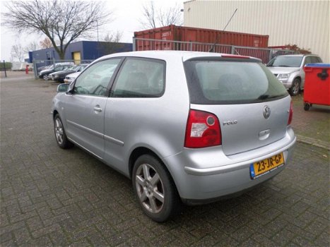 Volkswagen Polo - 1.4-16V Highline LEES ALLES BEL 06-48872793 - 1