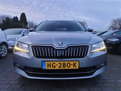 Skoda Superb Combi - 1.6 TDI Style Business *MODEL2016+XENON+NAVI+PDC+ECC+CRUISE - 1