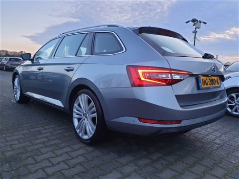 Skoda Superb Combi - 1.6 TDI Style Business *MODEL2016+XENON+NAVI+PDC+ECC+CRUISE - 1